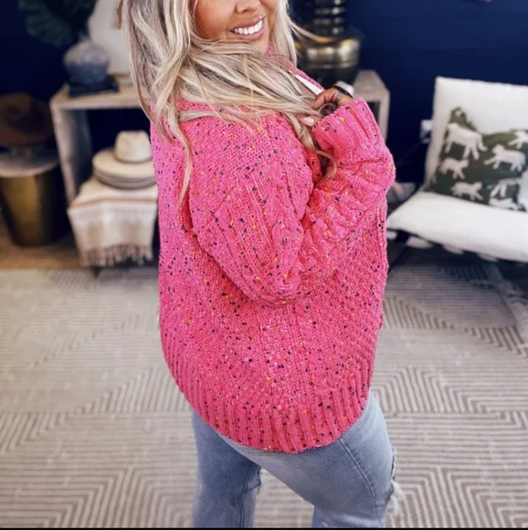 JODIFL Pink Cable Knit Cardigan - fits like Large - Picture 2 of 9